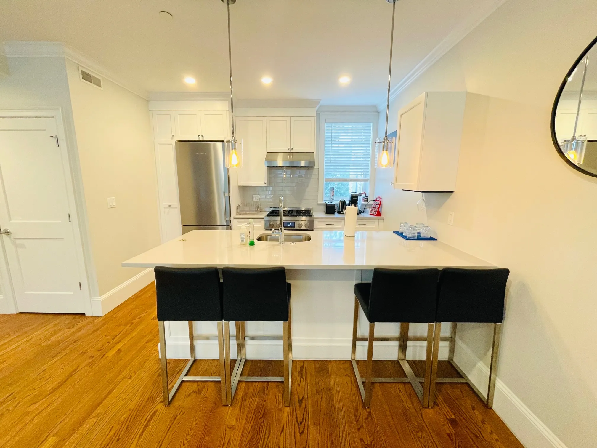 2 bed, 2 bath apartment for rent at 1240 Beacon St Unit 5, Coolidge Corner — photo 3 of 11