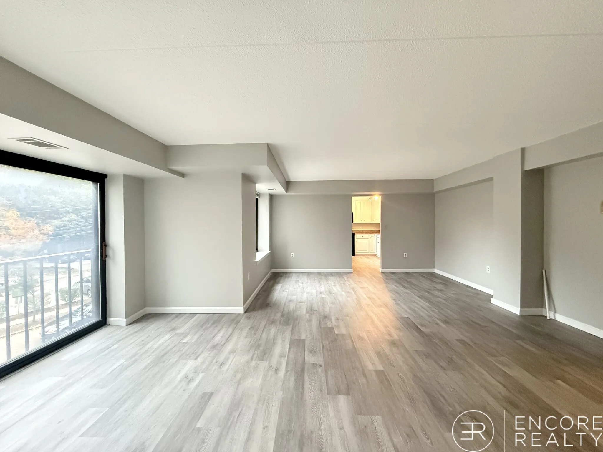 2 bed, 2 bath apartment for rent at 1243 Beacon St Unit 1243-2C, Coolidge Corner — photo 2 of 11
