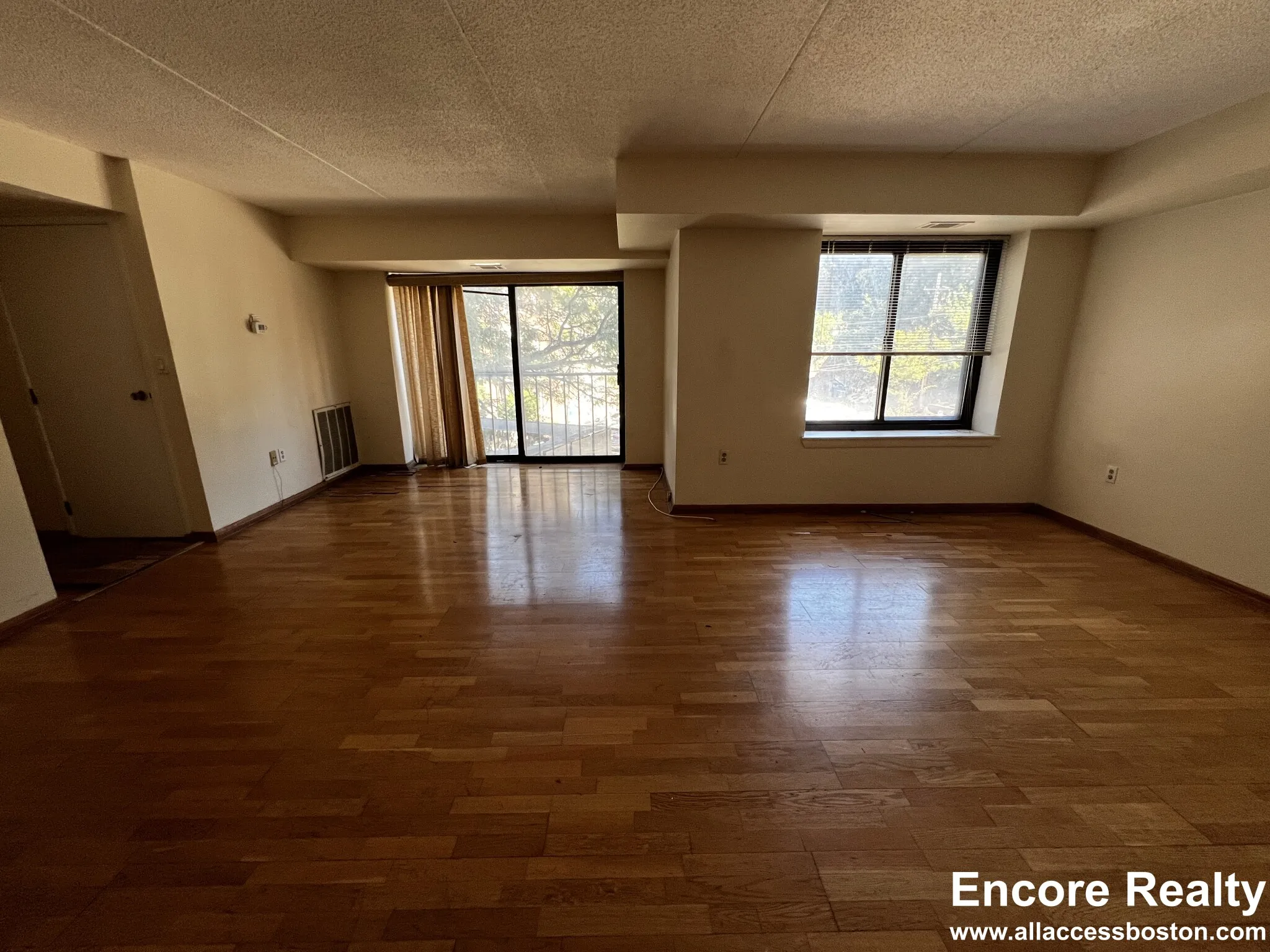 2 bed, 2 bath apartment for rent at 1243 Beacon St Unit 2, Coolidge Corner — photo 2 of 25