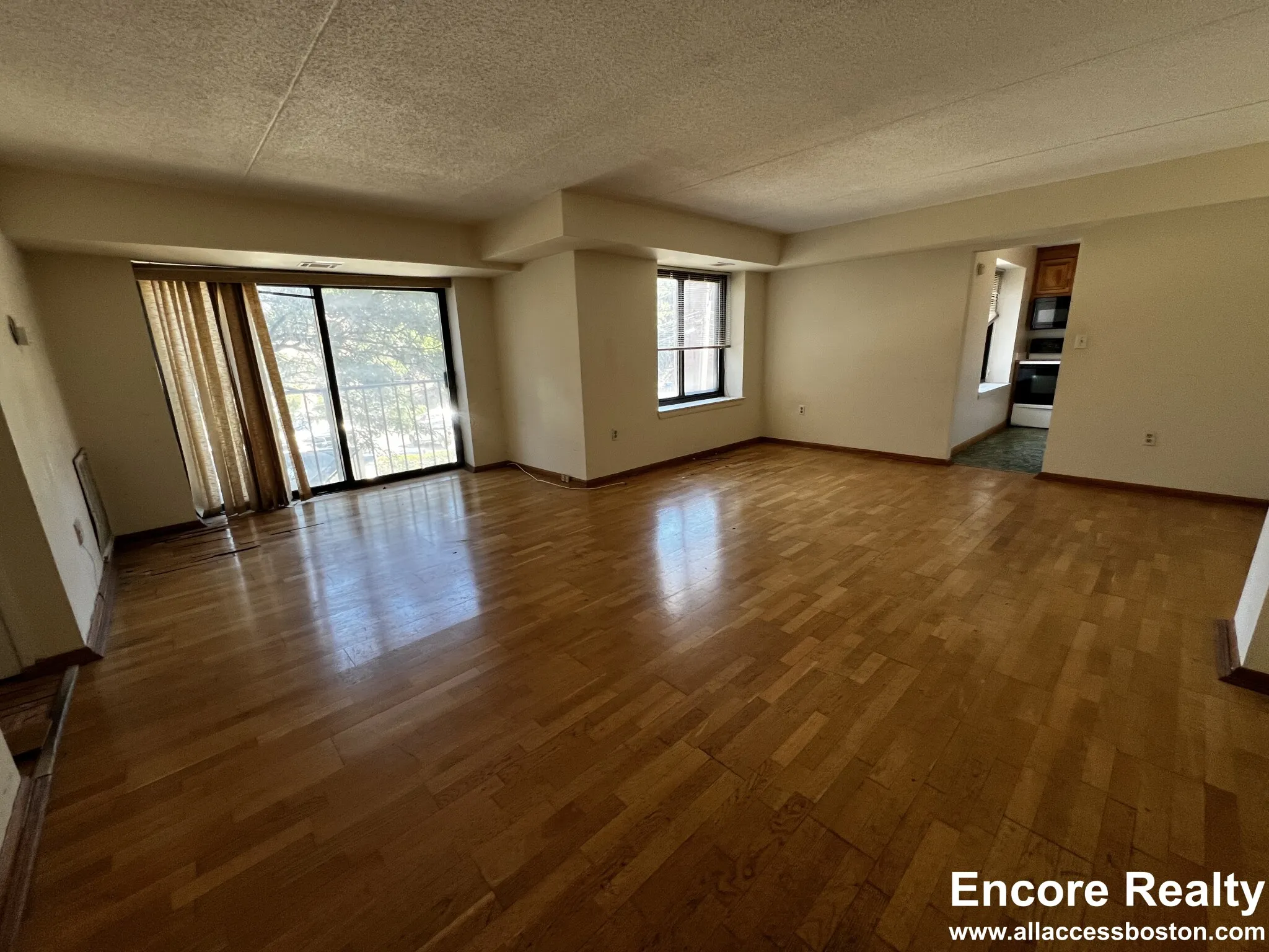 2 bed, 2 bath apartment for rent at 1243 Beacon St Unit 2, Coolidge Corner — photo 1 of 25