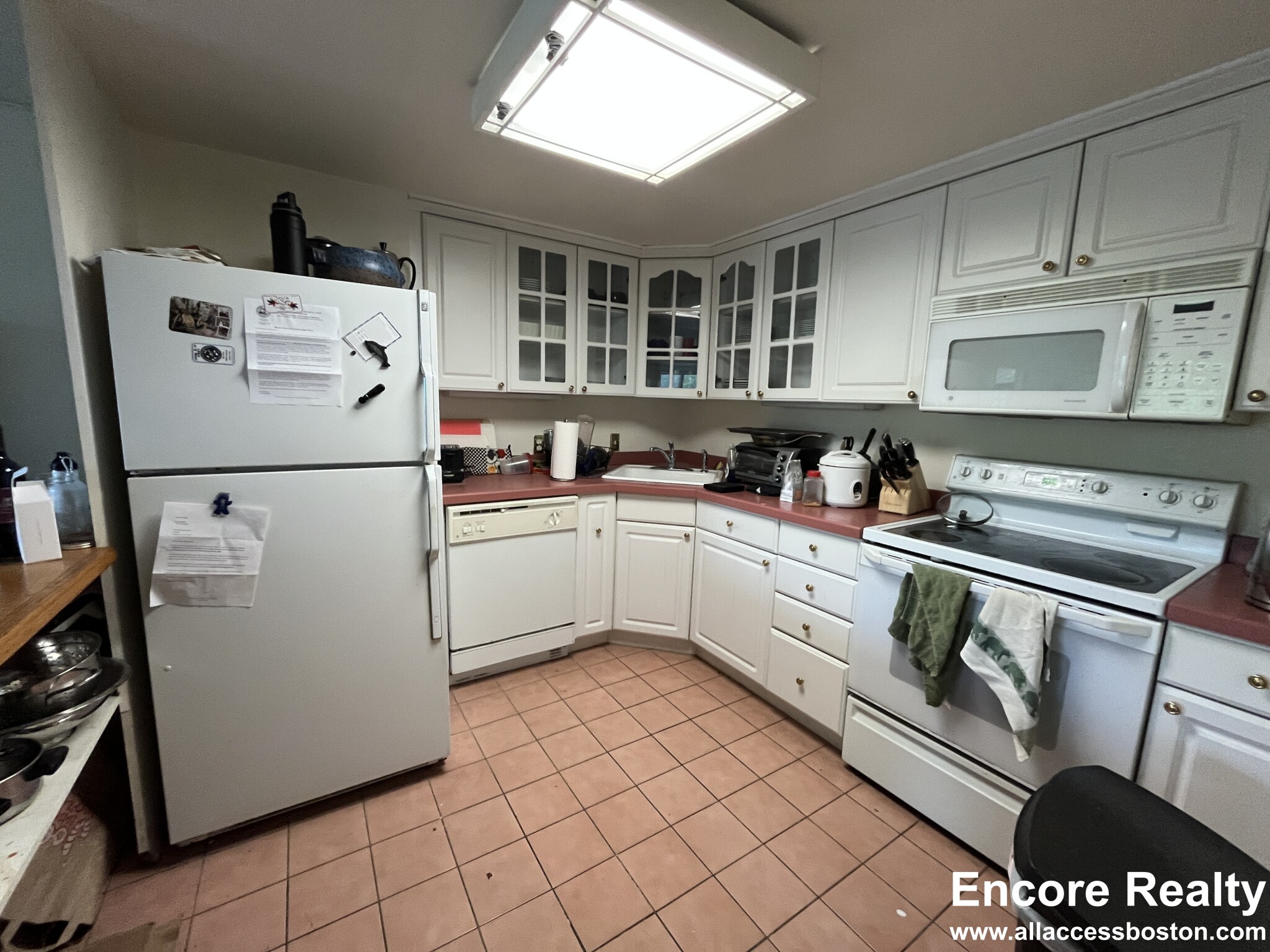 2 bed, 2 bath apartment for rent at 1243 Beacon St Unit 3A, Coolidge Corner — photo 7 of 27