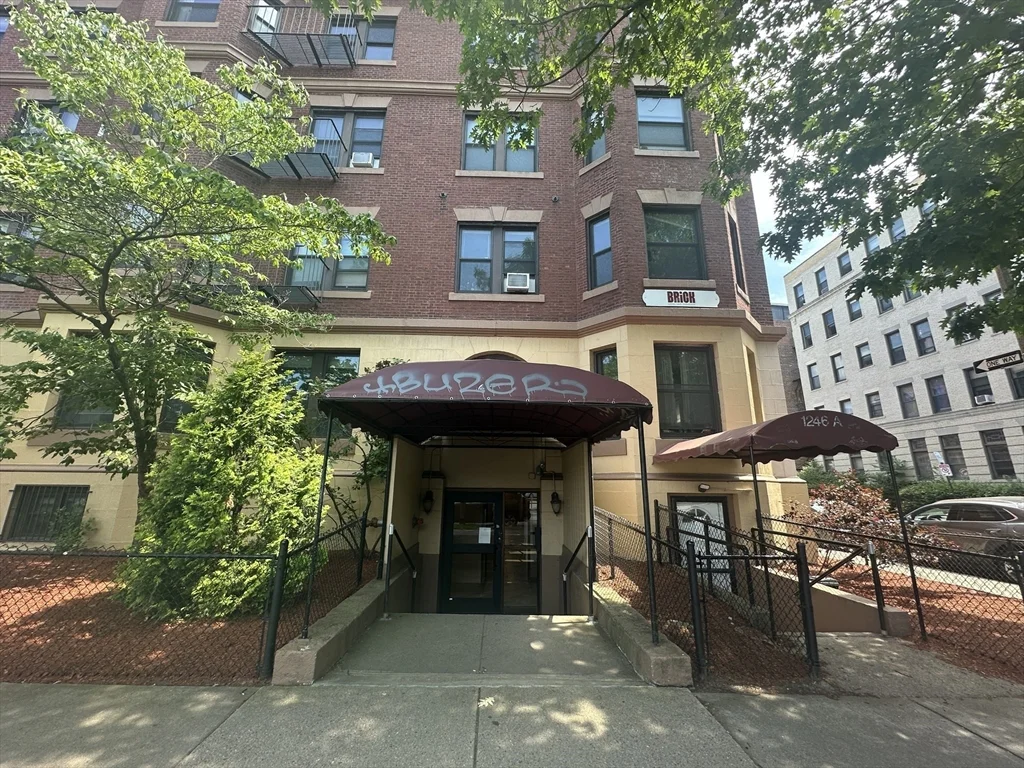1 bed, 1 bath apartment for rent at 1246 Commonwealth Ave Unit 52, Allston — photo 5 of 5