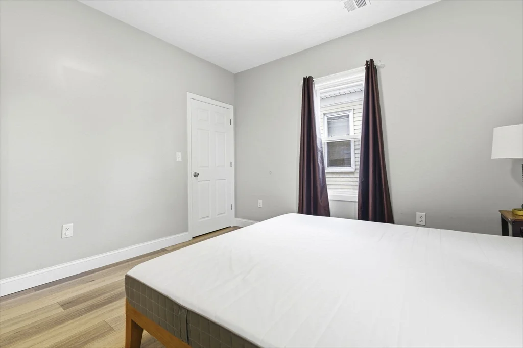 2 bed, 1 bath apartment for rent at 125-127 Arsenal St Unit 2, Watertown — photo 9 of 14