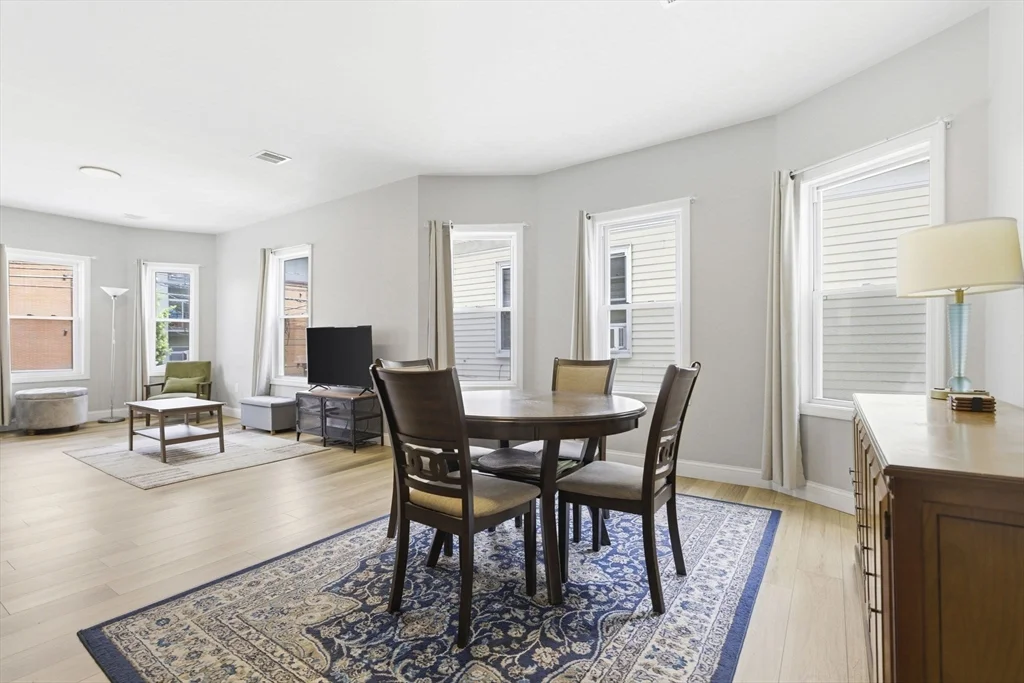 2 bed, 1 bath apartment for rent at 125-127 Arsenal St Unit 2, Watertown — photo 4 of 14