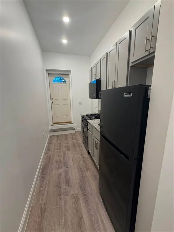 Studio bed, 1 bath apartment for rent at 125 Arlington St Unit 3, Chelsea — photo 6 of 8
