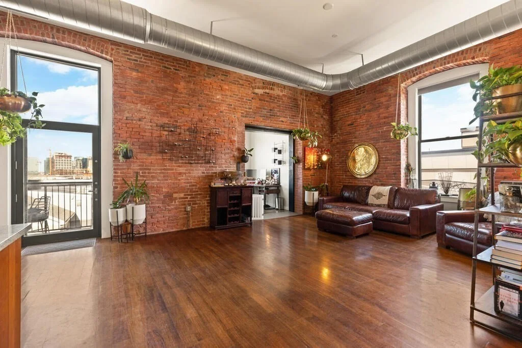 2 bed, 2 bath apartment for rent at 125 B St Unit 4D, South Boston — photo 2 of 19
