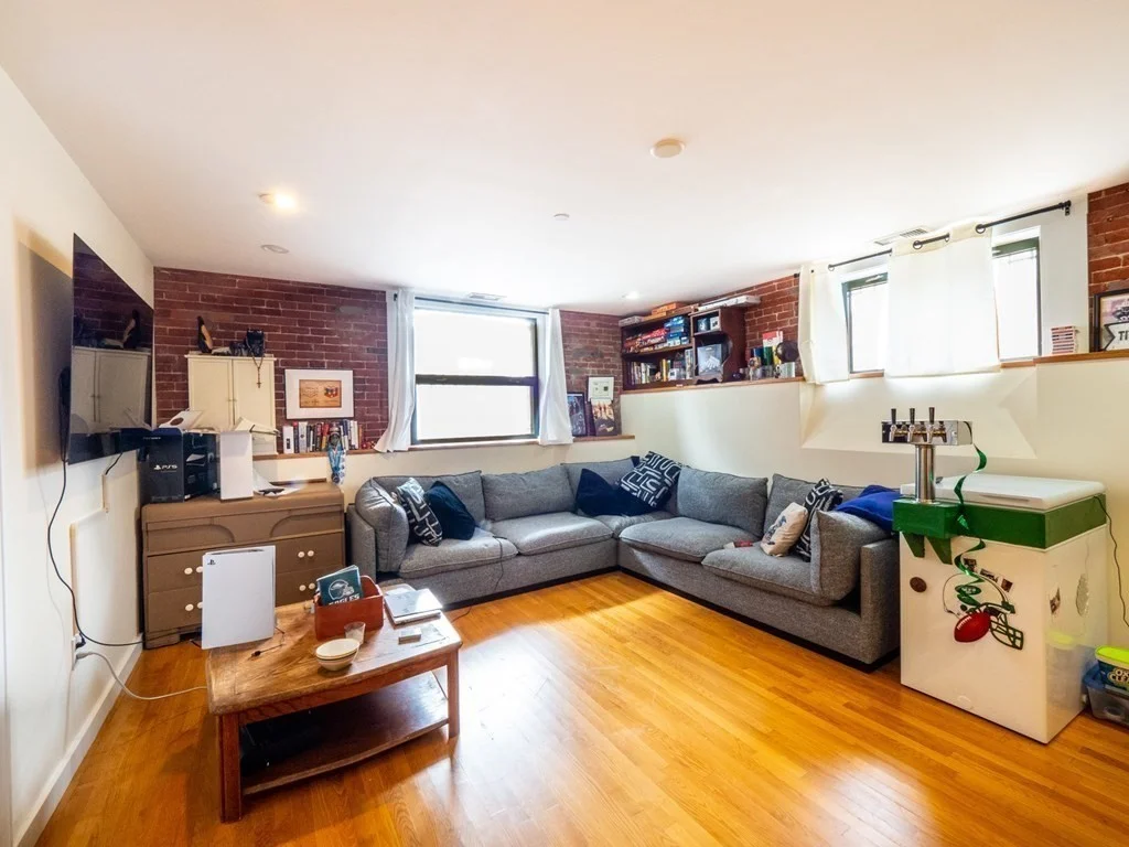2 bed, 1 bath apartment for rent at 125 B St Unit B, South Boston — photo 2 of 10