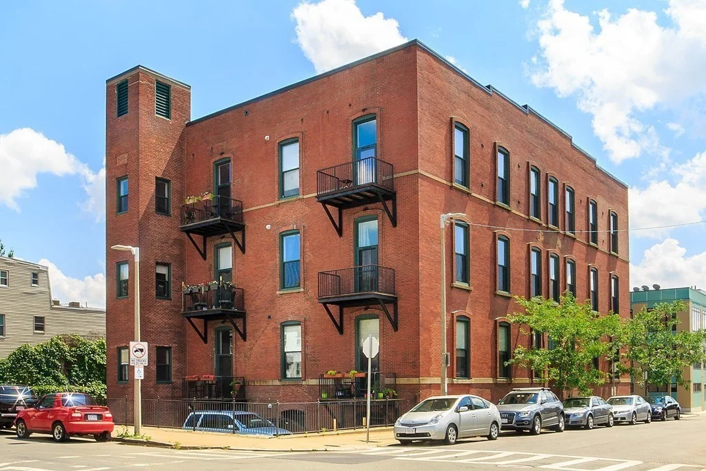 2 bed, 2 bath apartment for rent at 125 B Unit 3A, South Boston — photo 9 of 10
