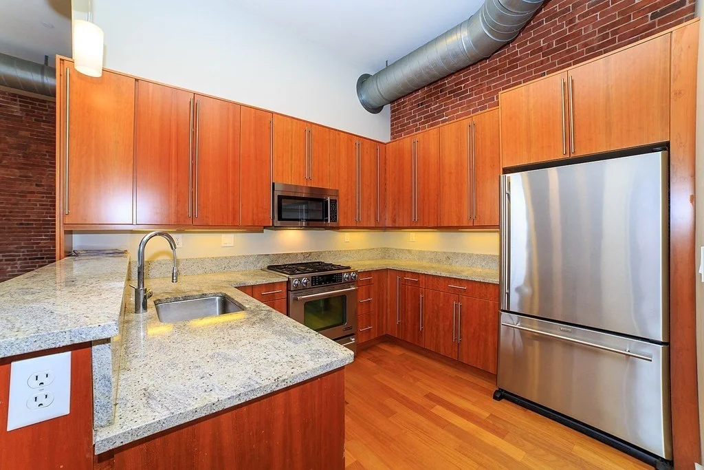 2 bed, 2 bath apartment for rent at 125 B Unit 3A, South Boston — photo 2 of 10