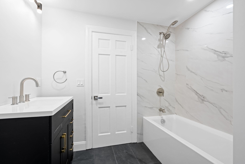 3 bed, 3 bath apartment for rent at 125 Beacon St, Framingham — photo 5 of 12