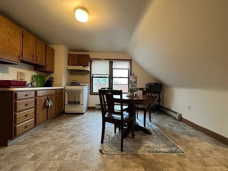 1 bed, 1 bath apartment for rent at 125 Beale Unit C, Quincy