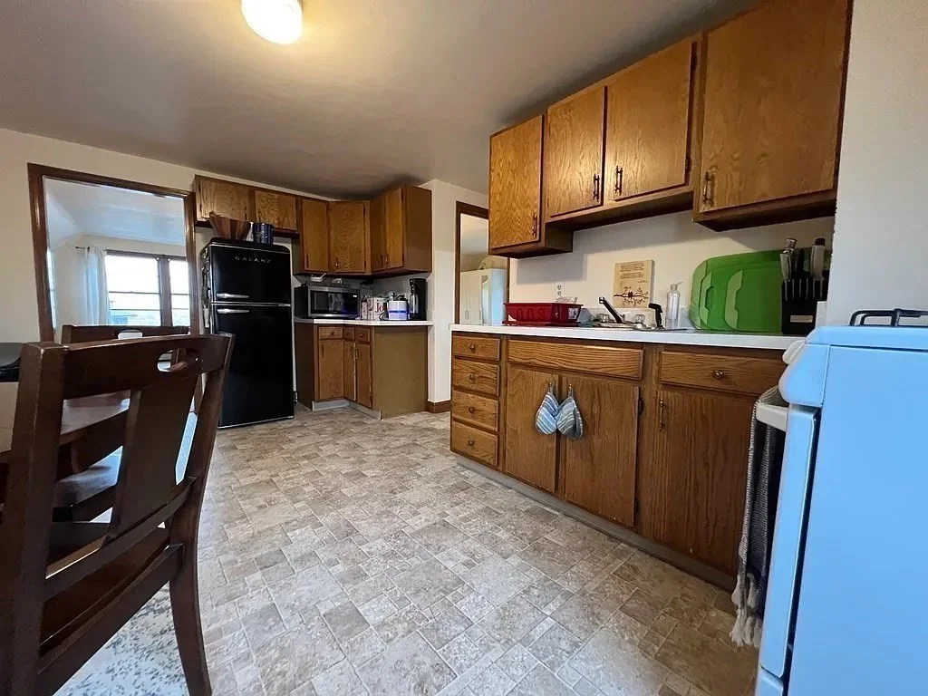 1 bed, 1 bath apartment for rent at 125 Beale Unit C, Quincy — photo 4 of 19