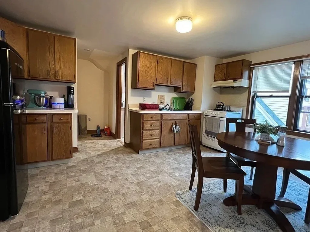 1 bed, 1 bath apartment for rent at 125 Beale Unit C, Quincy — photo 2 of 19