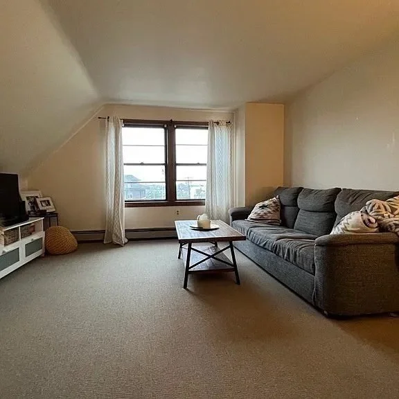 1 bed, 1 bath apartment for rent at 125 Beale Unit C, Quincy — photo 10 of 19