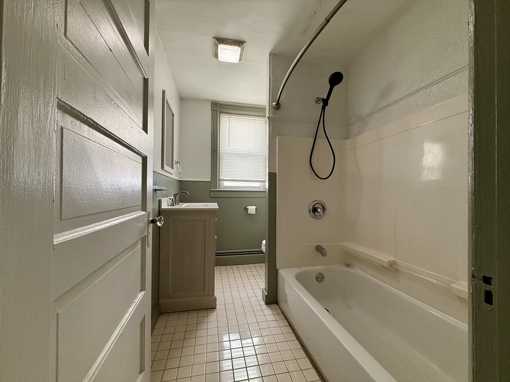 1 bed, 1 bath apartment for rent at 125 Broadway Unit 1R, North Attleboro — photo 6 of 6