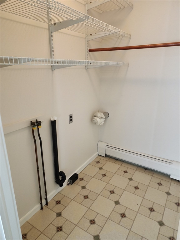 3 bed, 1 bath apartment for rent at 125 Center St Unit 2, Lee — photo 9 of 15