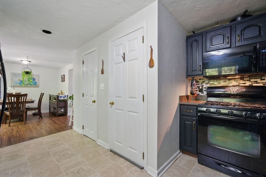 2 bed, 1 bath apartment for rent at 125 Chapin Rd Unit 3D, Hudson — photo 5 of 33