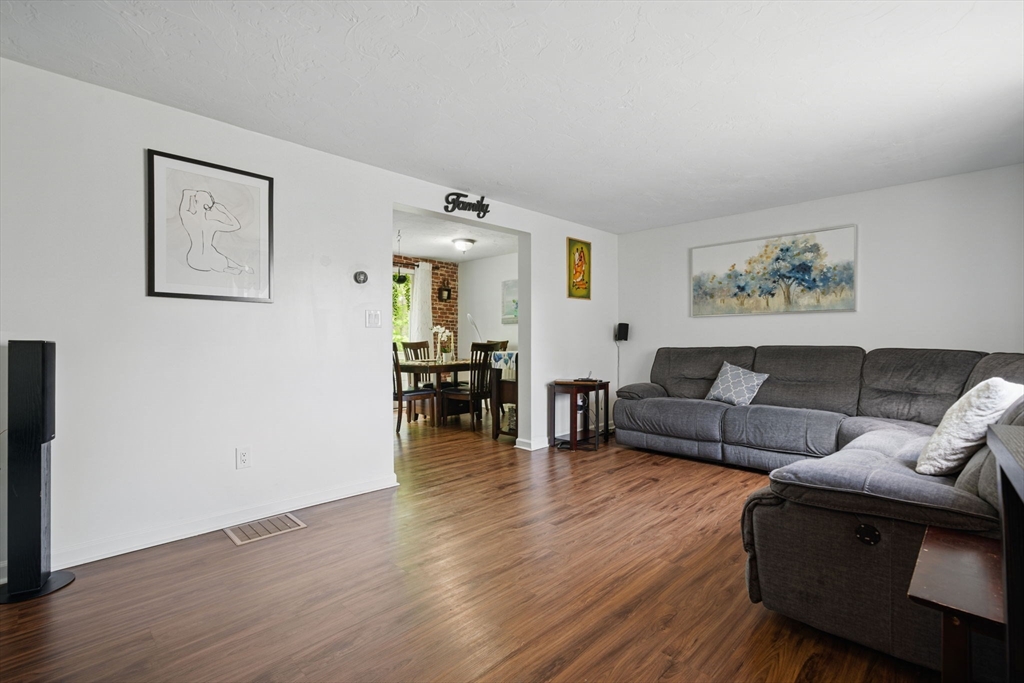 2 bed, 1 bath apartment for rent at 125 Chapin Rd Unit 3D, Hudson — photo 10 of 33