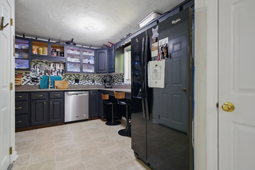 2 bed, 1 bath apartment for rent at 125 Chapin Rd Unit 3D, Hudson — photo 3 of 33