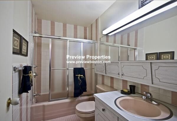 1 bed, 1 bath apartment for rent at 125 Chiswick Rd Unit 207P, Brighton — photo 3 of 16