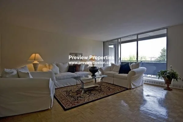 Studio bed, 1 bath apartment for rent at 125 Chiswick Rd Unit 308P, Brighton — photo 1 of 16