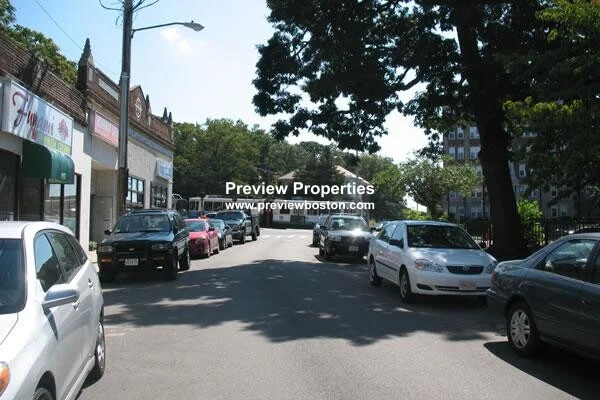 1 bed, 1 bath apartment for rent at 125 Chiswick Rd Unit 409P, Brighton — photo 7 of 8