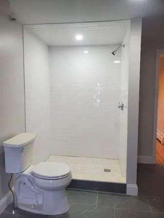 4 bed, 3 bath apartment for rent at 125 Commercial Unit 125, Braintree — photo 6 of 17