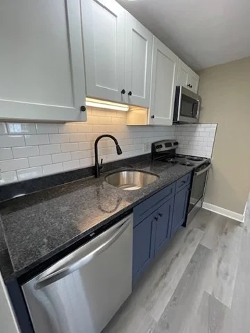1 bed, 1 bath apartment for rent at 125 Common St Unit 4, Quincy