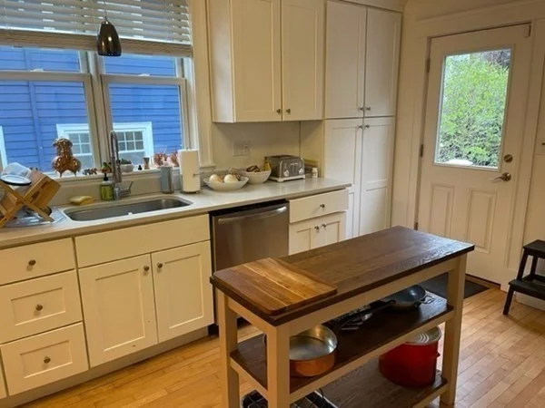 5 bed, 2.5 bath apartment for rent at 125 Coolidge St Unit 0, Allston — photo 7 of 37