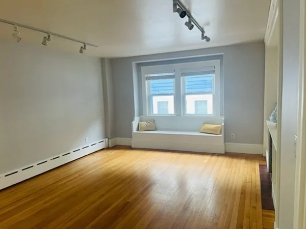5 bed, 2.5 bath apartment for rent at 125 Coolidge St Unit 1, North Brookline — photo 17 of 37