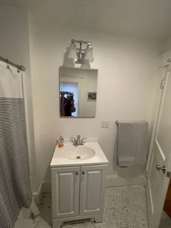 5 bed, 2.5 bath apartment for rent at 125 Coolidge St Unit 1, North Brookline — photo 28 of 37