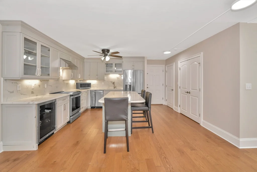 1 bed, 1 bath apartment for rent at 125 Coolidge Unit 308, Watertown — photo 12 of 35