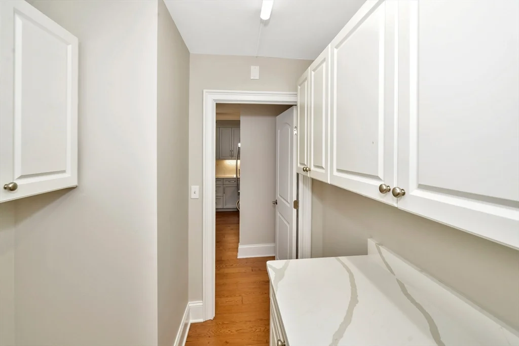 1 bed, 1 bath apartment for rent at 125 Coolidge Unit 308, Watertown — photo 10 of 35
