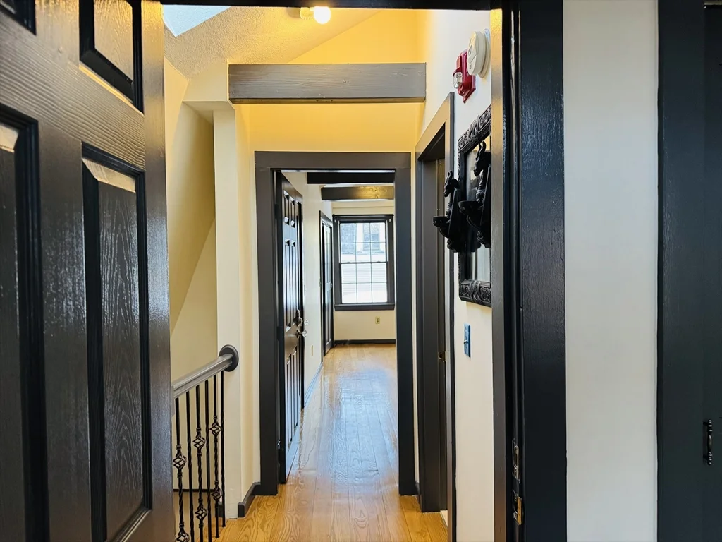 4 bed, 2 bath apartment for rent at 125 Essex St Unit 2, Salem — photo 19 of 36