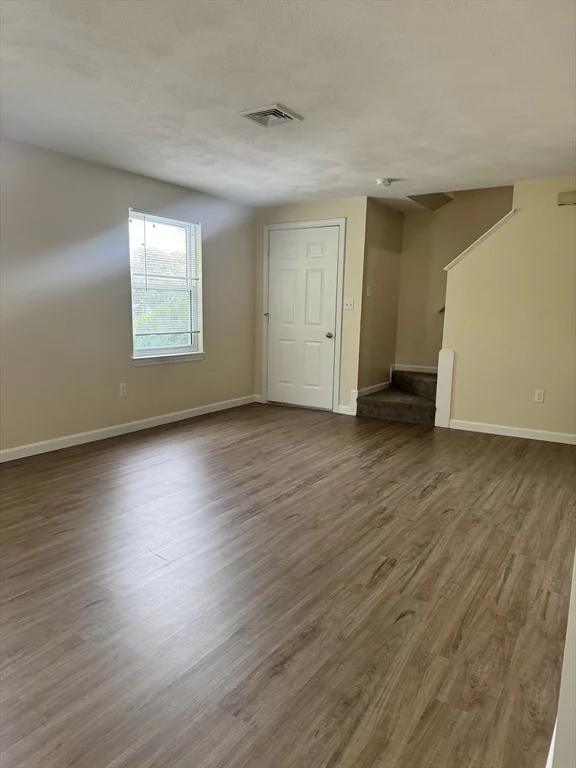 3 bed, 1 bath apartment for rent at 125 Franklin St Unit A, Stoneham — photo 5 of 15