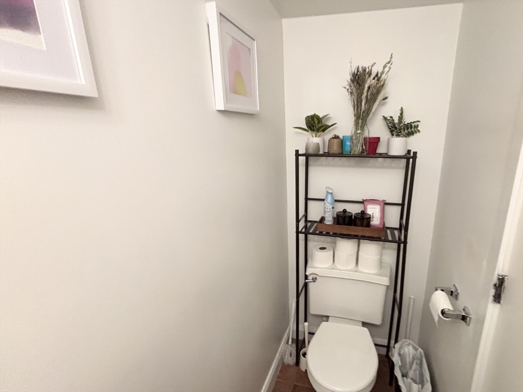 2 bed, 1 bath apartment for rent at 125 Governor Winthrop Unit 2A, Ten Hills — photo 26 of 29