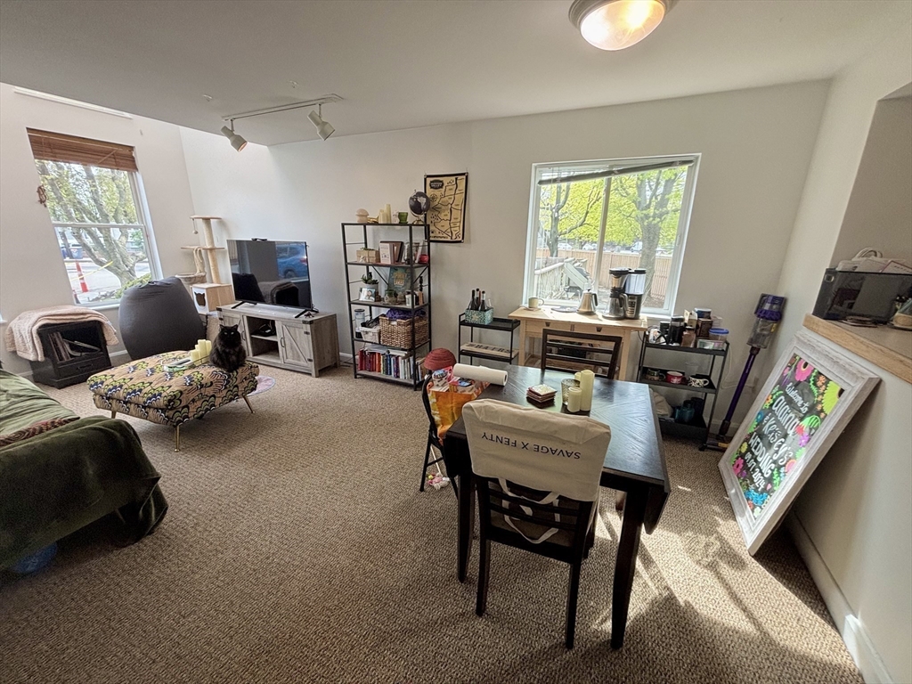 2 bed, 1 bath apartment for rent at 125 Governor Winthrop Unit 2A, Ten Hills — photo 8 of 29