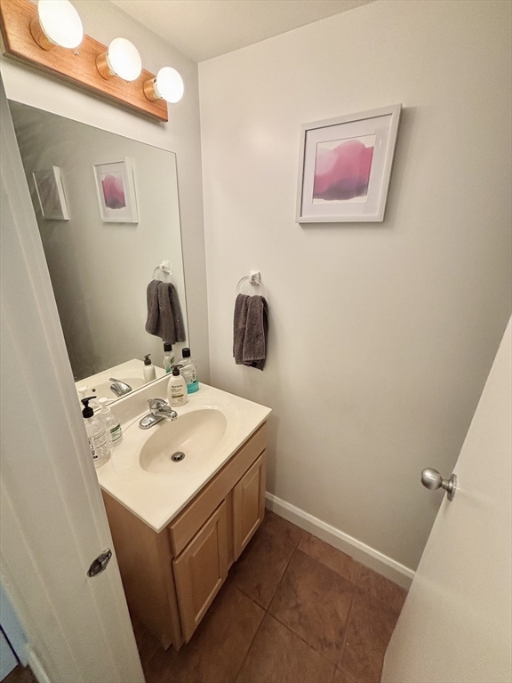 2 bed, 1 bath apartment for rent at 125 Governor Winthrop Unit 2A, Ten Hills — photo 25 of 29