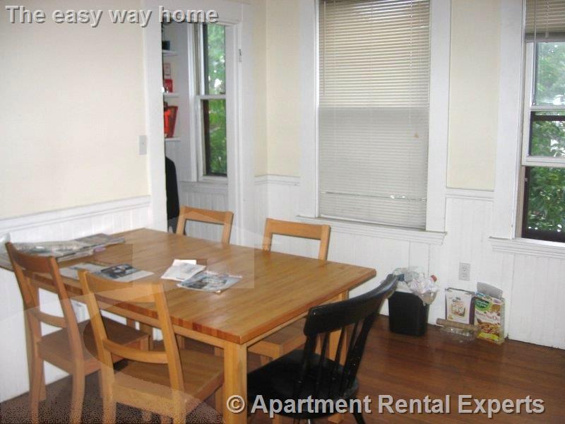 3 bed, 1 bath apartment for rent at 125 Hampshire St Unit 5, Central Square — photo 2 of 6