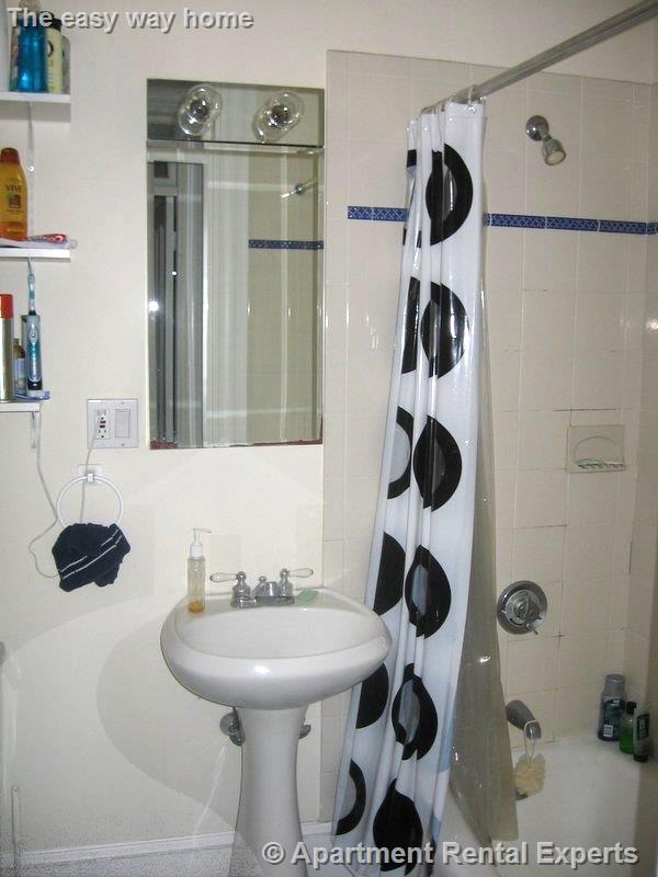 3 bed, 1 bath apartment for rent at 125 Hampshire St Unit 5, Central Square — photo 5 of 6