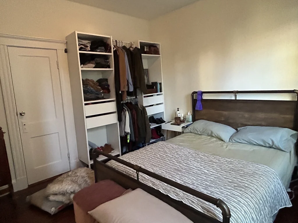 1 bed, 1 bath apartment for rent at 125 Irving St Unit 1R, Everett — photo 6 of 8