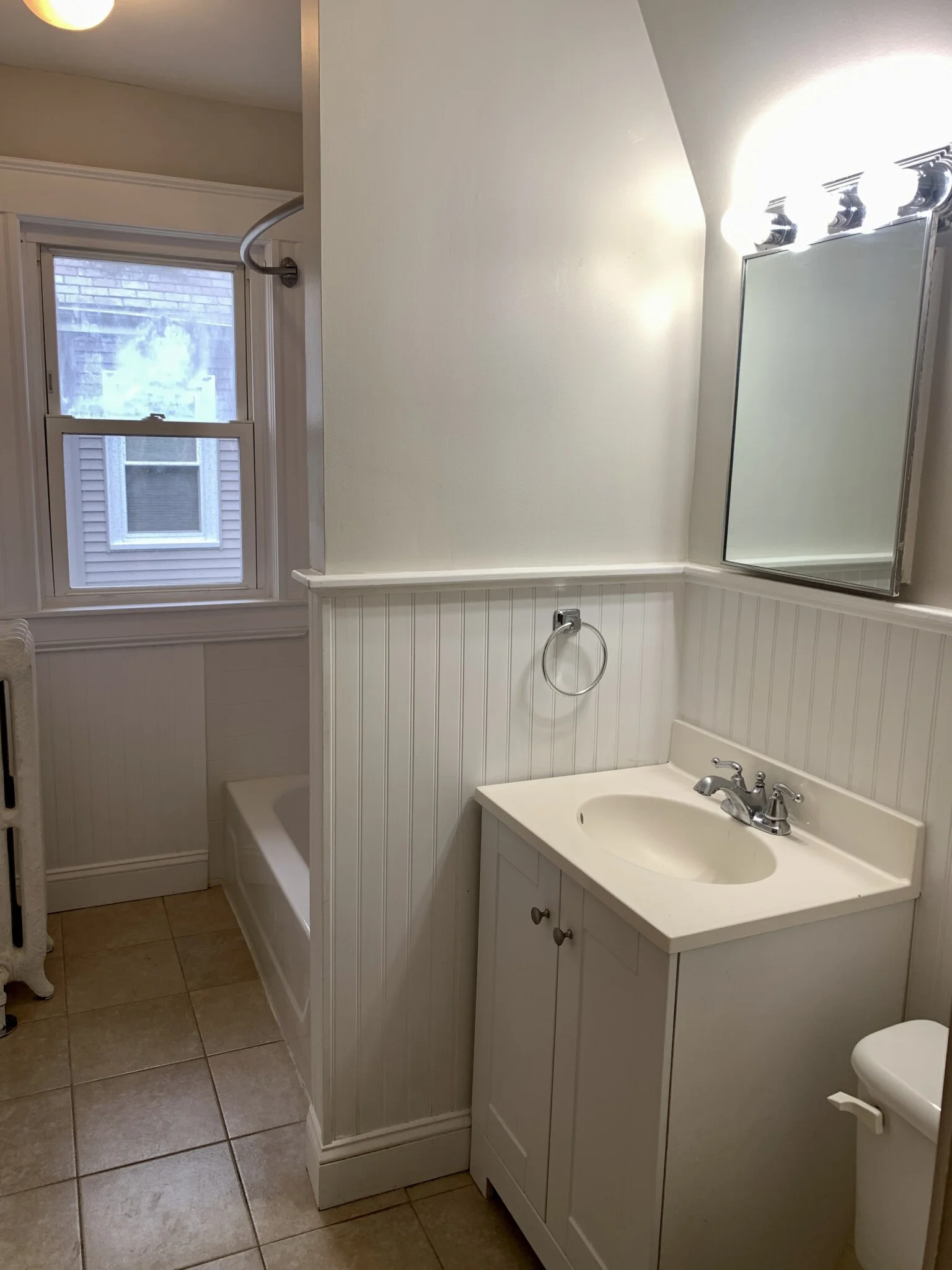 3 bed, 2 bath apartment for rent at 125 Manthorne Rd Unit 125, West Roxbury — photo 8 of 10