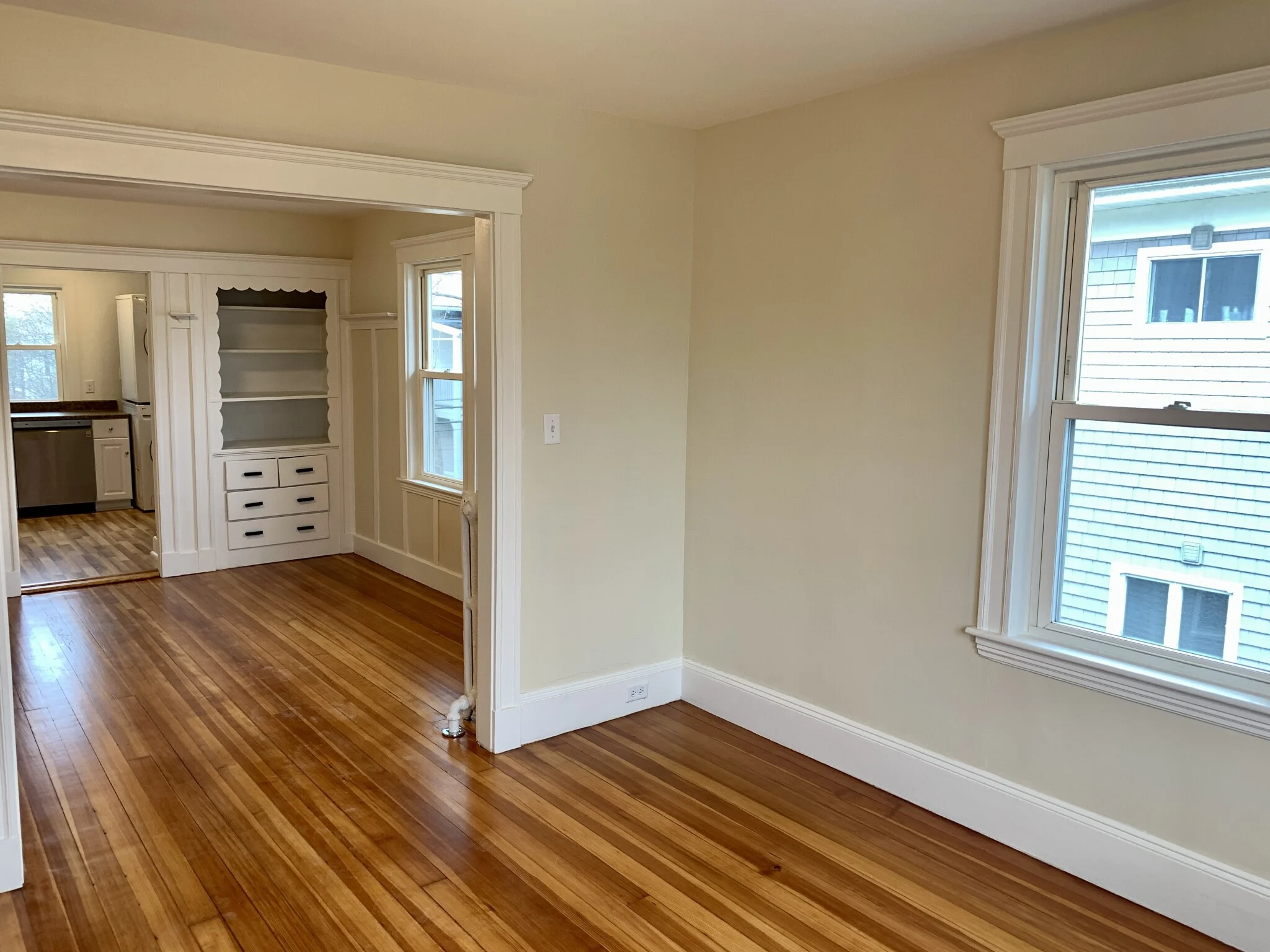 3 bed, 2 bath apartment for rent at 125 Manthorne Rd Unit 125, West Roxbury — photo 2 of 10