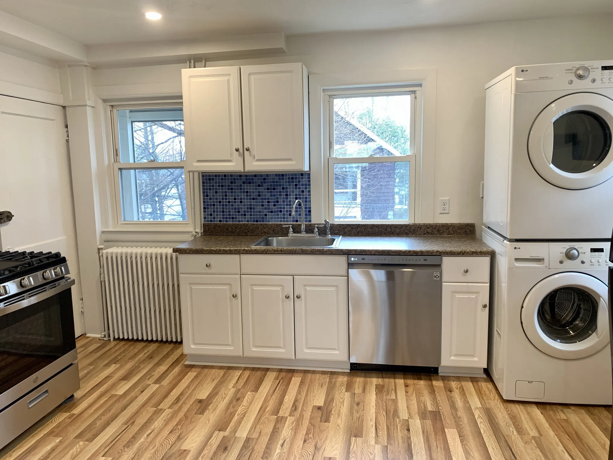 3 bed, 2 bath apartment for rent at 125 Manthorne Rd Unit 125A, West Roxbury — photo 4 of 10