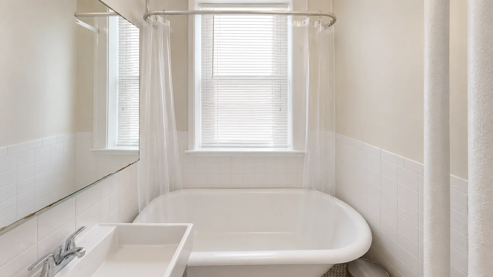 Studio bed, 1 bath apartment for rent at 125 Park Dr Unit 3, Fenway — photo 5 of 8