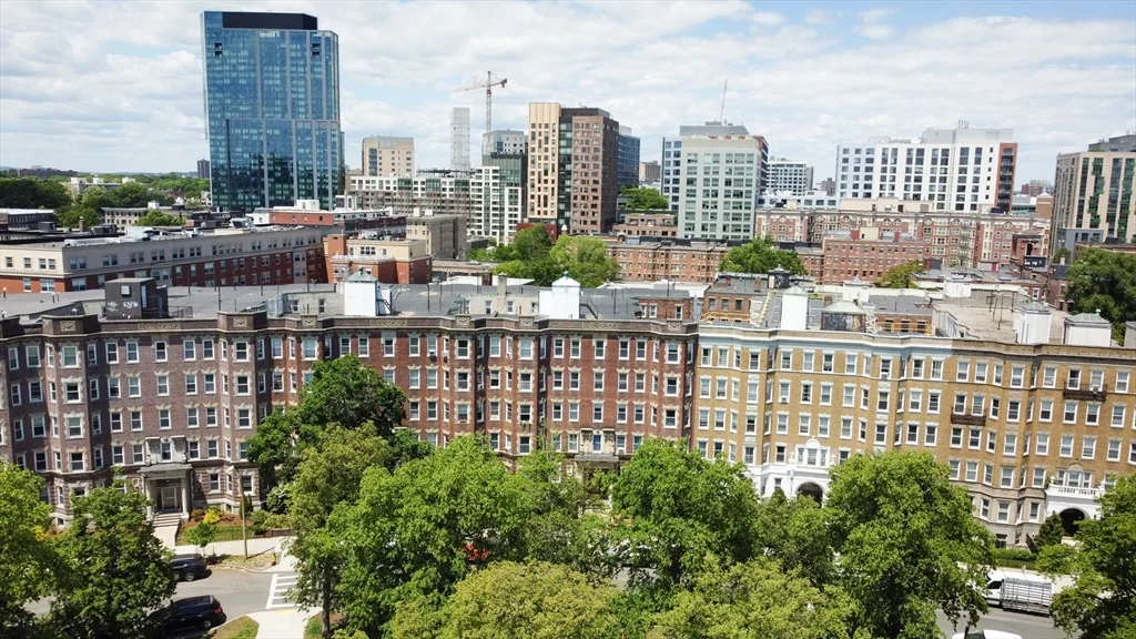 1 bed, 1 bath apartment for rent at 125 Park Dr Unit 36, Fenway — photo 14 of 19