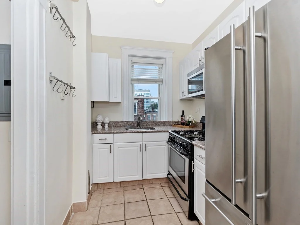 1 bed, 1 bath apartment for rent at 125 Park Dr Unit 36, Fenway — photo 5 of 19
