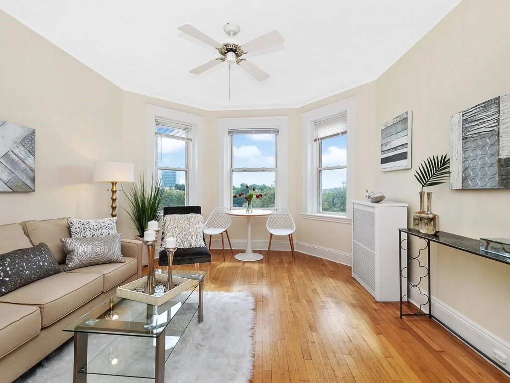 1 bed, 1 bath apartment for rent at 125 Park Dr Unit 36, Fenway — photo 3 of 19