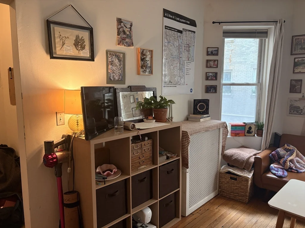 Studio bed, 1 bath apartment for rent at 125 Park Dr Unit 7, Fenway — photo 5 of 9