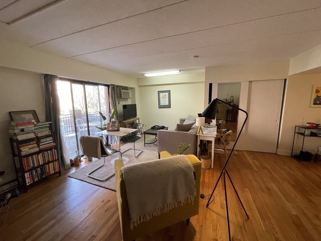 Studio bed, 1 bath apartment for rent at 125 Pleasant St Unit 101, Coolidge Corner — photo 2 of 5